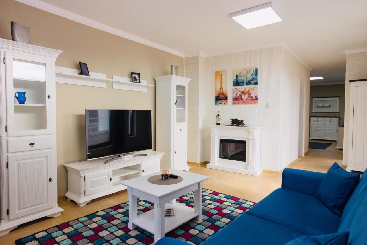 Lira Holiday Apartments Сату-Маре Экстерьер фото