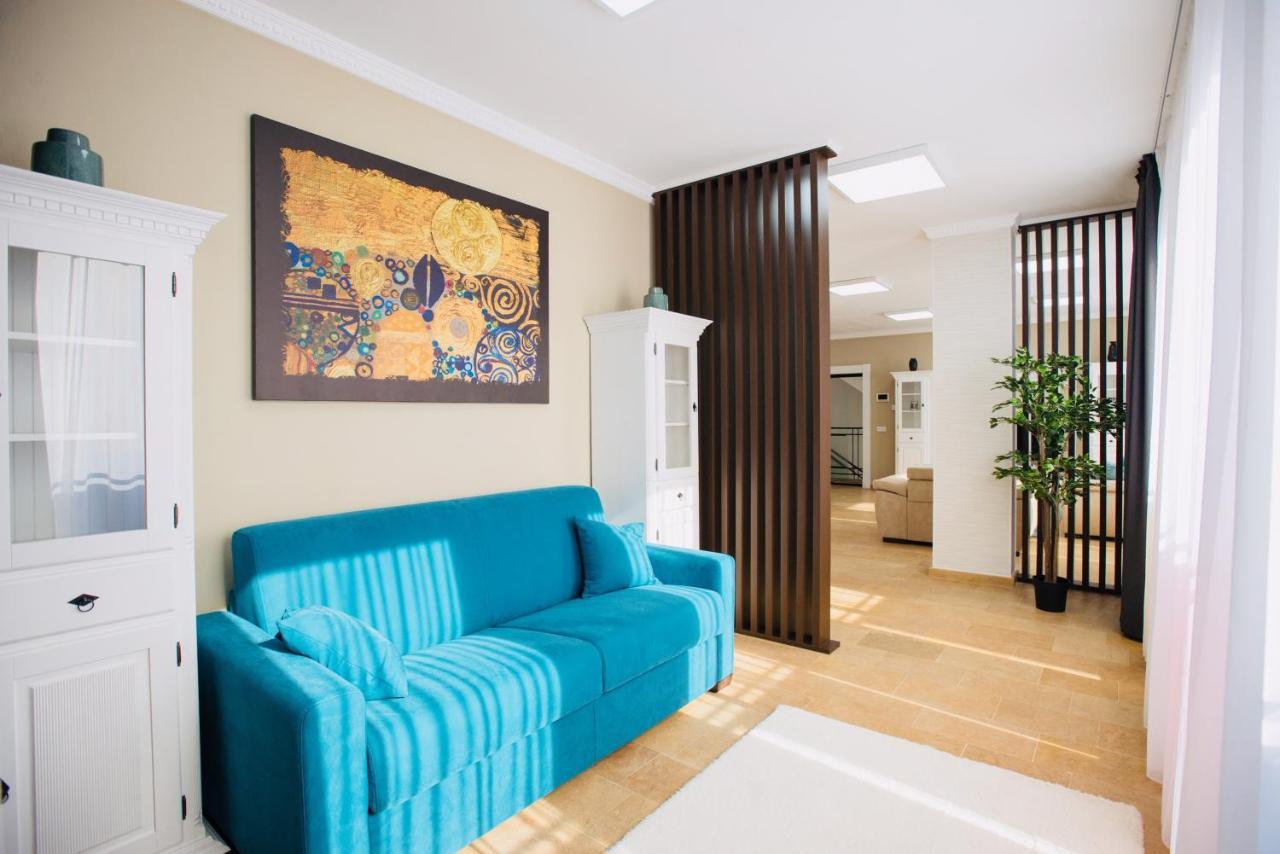 Lira Holiday Apartments Сату-Маре Экстерьер фото