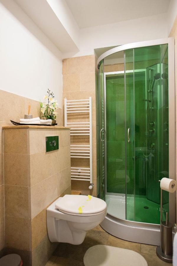 Lira Holiday Apartments Сату-Маре Экстерьер фото