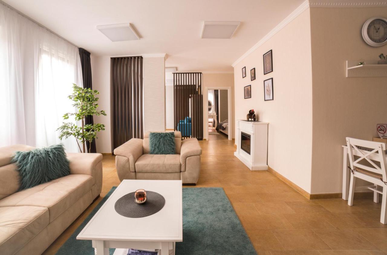 Lira Holiday Apartments Сату-Маре Экстерьер фото